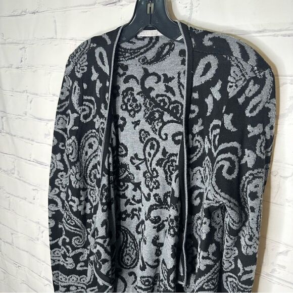 Valerie Stevens small gray sweater - Picture 2 of 5